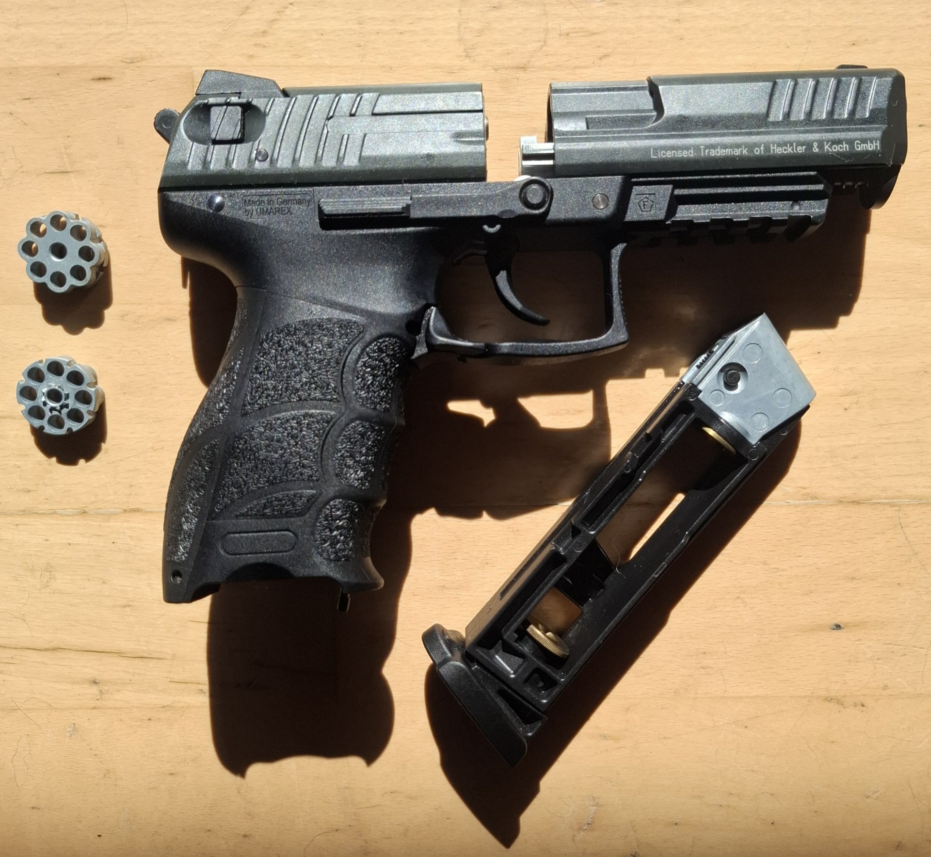 Umarex Heckler & Koch P30 CO2-Pistole 4,5 mm Diabolo / BB – dicht & top – Bild 1