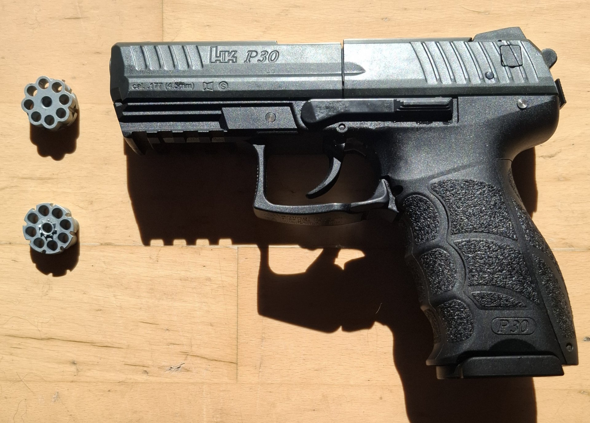 Umarex Heckler & Koch P30 CO2-Pistole 4,5 mm Diabolo / BB – dicht & top – Bild 2