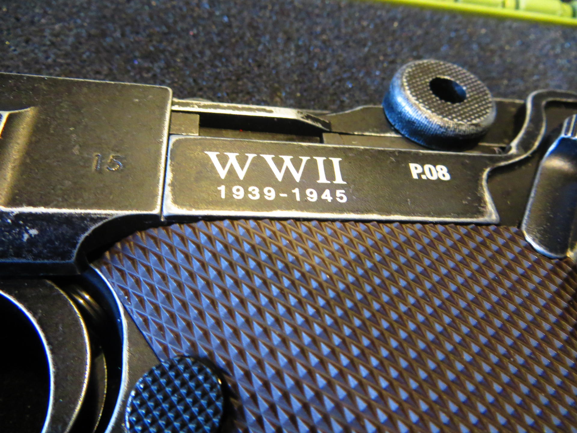 LEGENDS WWII P08 CO2 im Antikfinish – Bild 3