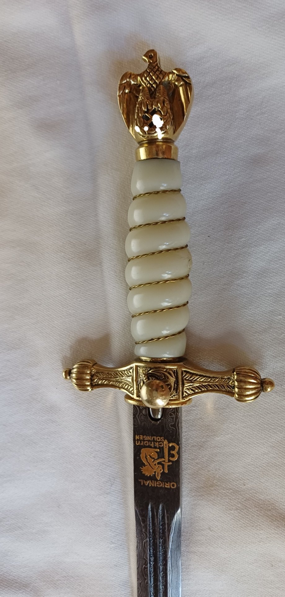 Prunk-Marinedolch mit geschmiedeter Damast-Klinge, Eickhorn-Logo & Dönitz-Widmung – Bild 3
