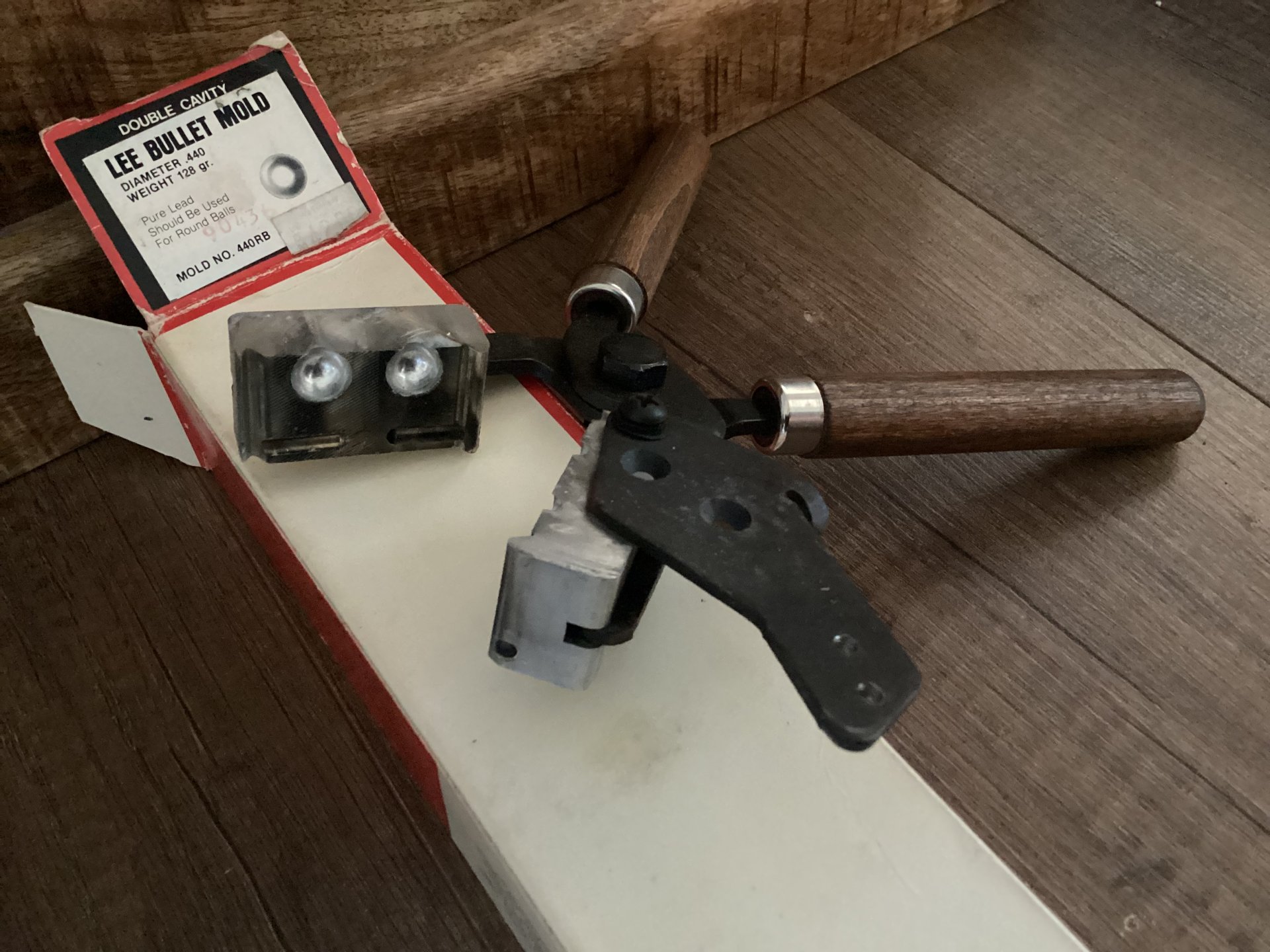Lee Rundkugel Doppelkokille .440 RB .128gr. – Bild 1