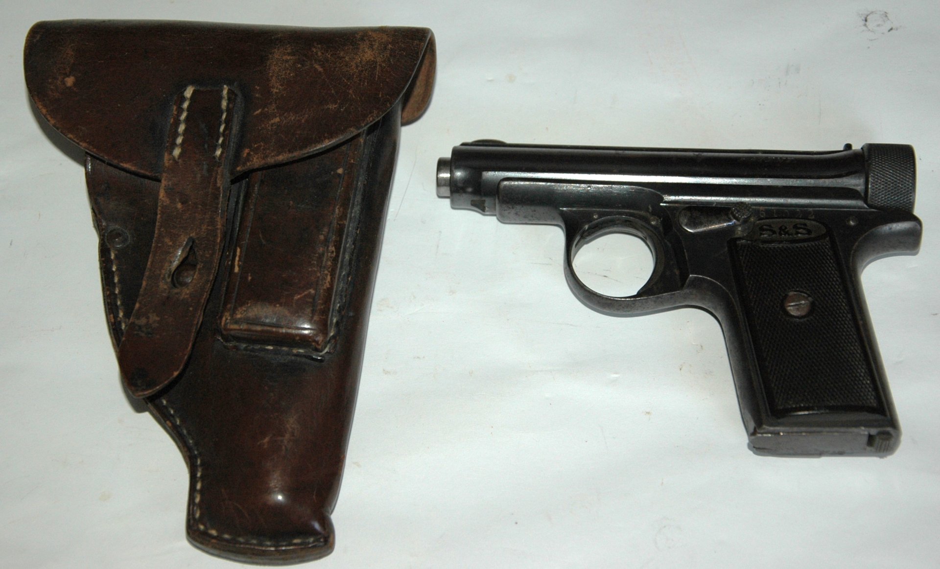 Pistole Sauer Mod. 1913 mit Tasche – Bild 1