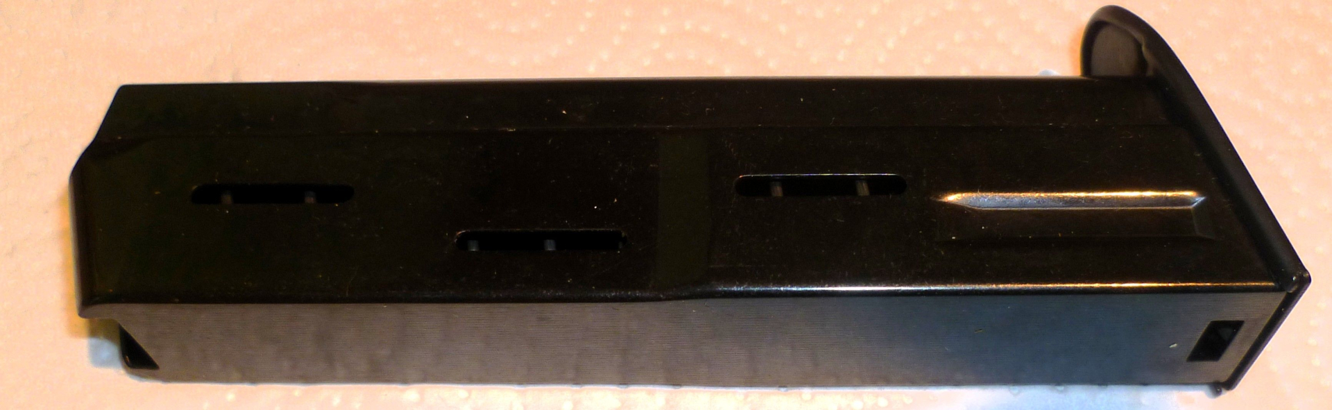 Magazin HK VP 70 Kaliber 9x19 – Bild 1