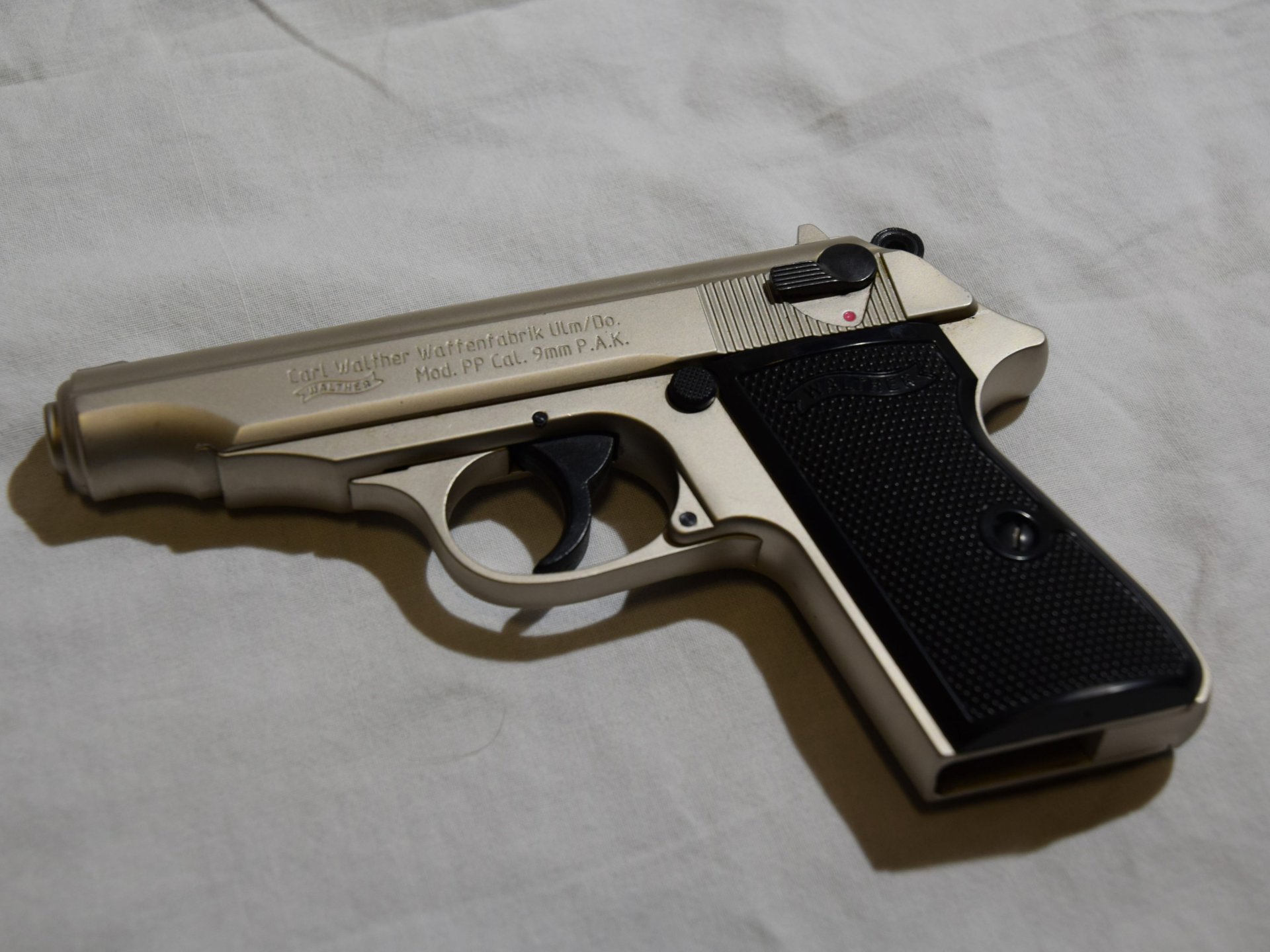 Walther PP Vernickelt Cal. 9mm P.A.K. – Bild 2