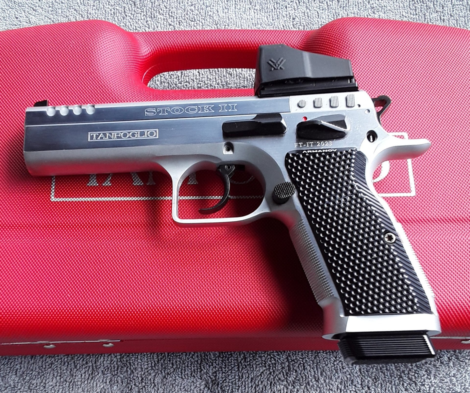 Tanfoglio Stock ll mit OR mit Vortex Venom – Bild 1