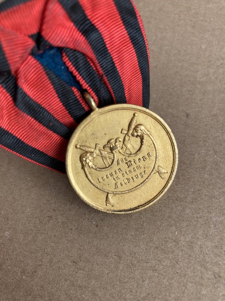 Originale Kriegsdenkmünze 1866 Württemberg an echter Einzelspange – Bild 3