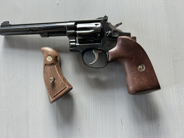 Smith & Wesson Masterpiece .22lfb – Bild 2