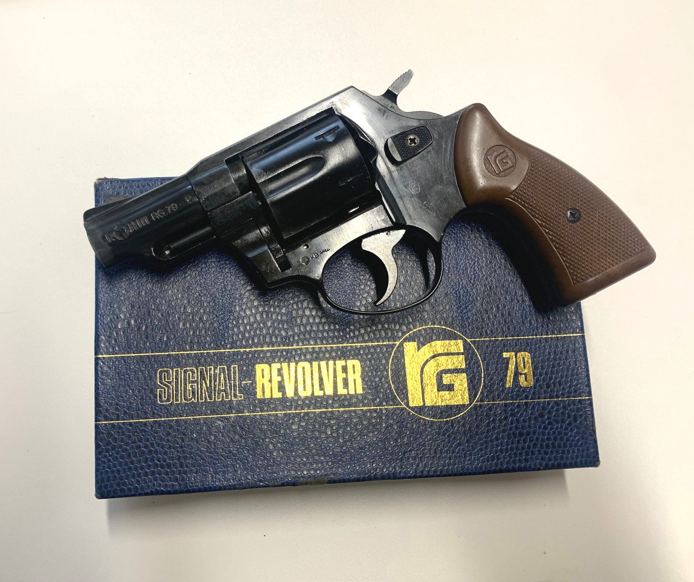 Röhm RG79 SRS-Waffe, 9mm R. Knall, PTP 449, W.Germany, mit OVP! – Bild 1