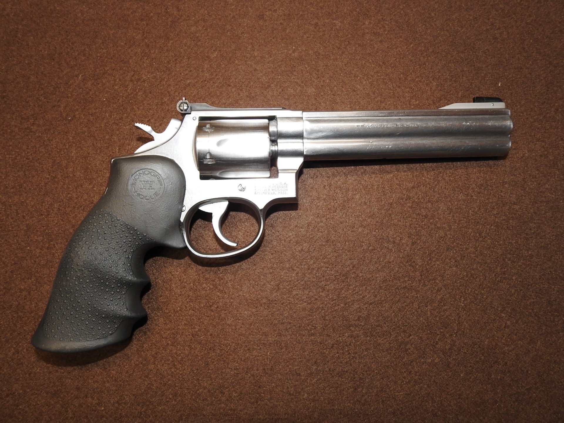 Revolver Smith & Wesson Model 617-1, 6 Zoll, Kal. .22lr. – Bild 2