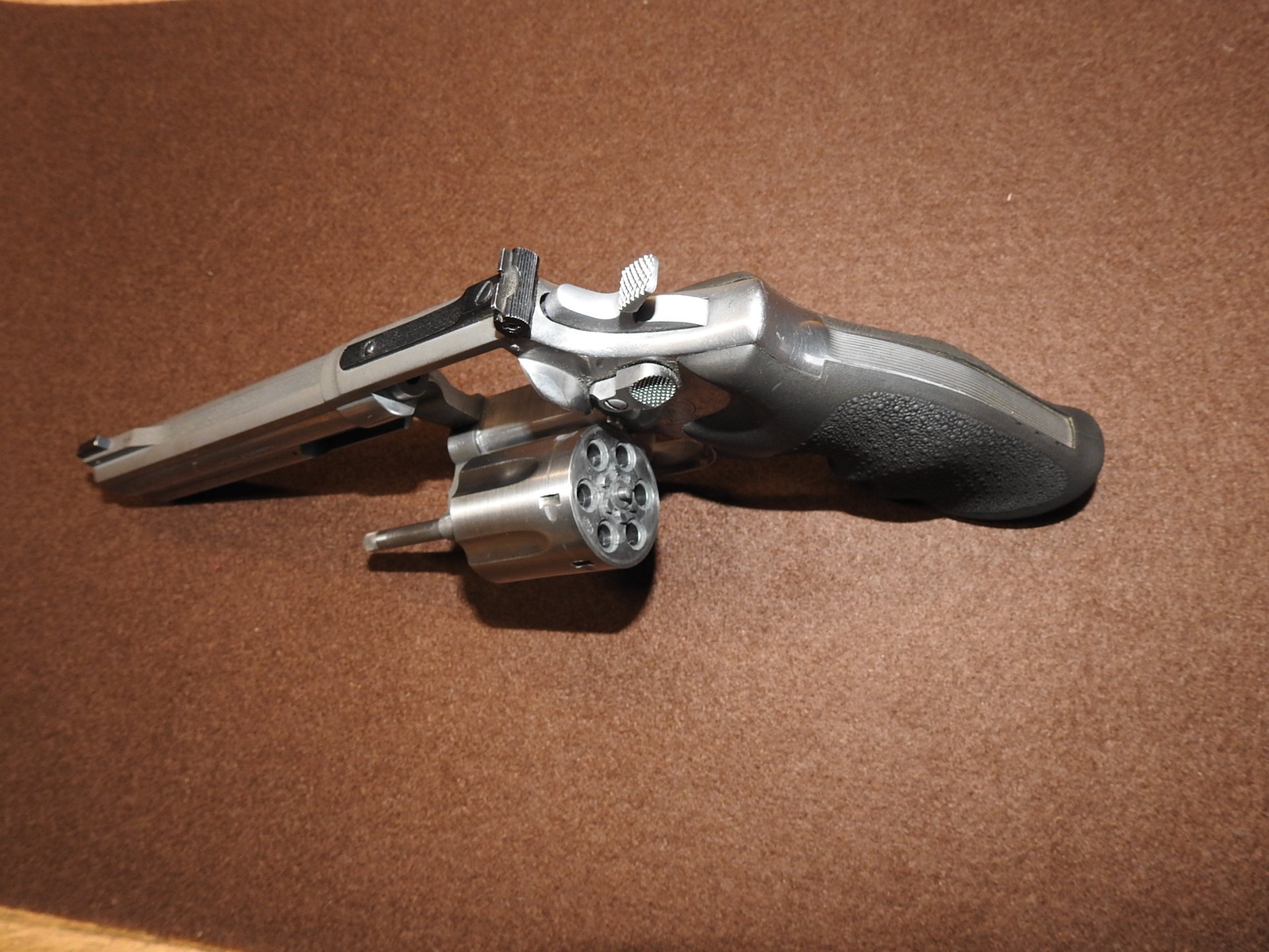 Revolver Smith & Wesson Model 617-1, 6 Zoll, Kal. .22lr. – Bild 4