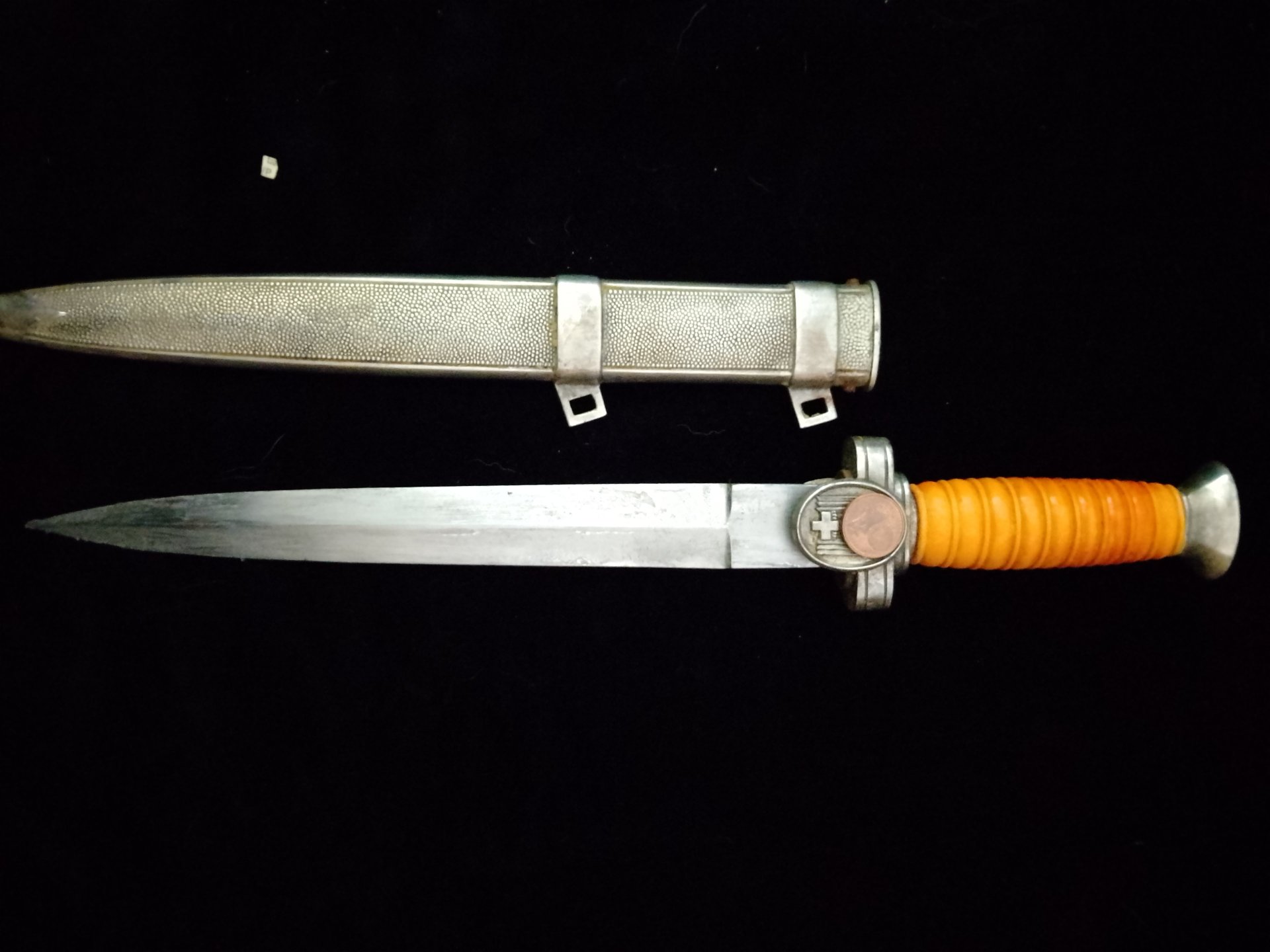 Rotes Kreuz Offiziers Dolch, kein Degen, kein Säbel – Bild 1