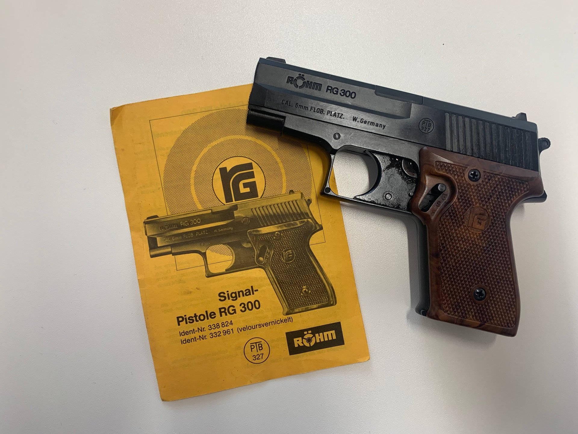Röhm RG300 SRS Waffe, 6mm Flobert Knall PTB 327 *sehr gut* – Bild 1