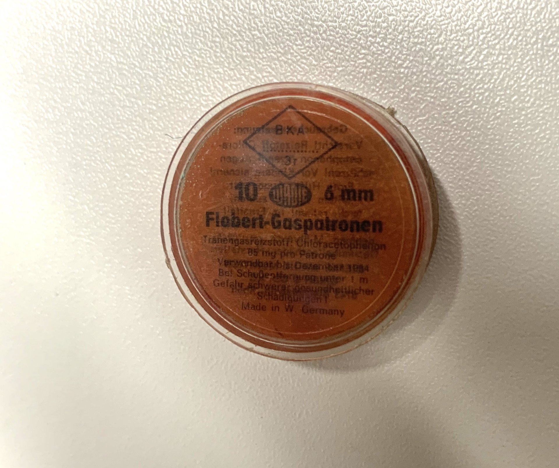 Wadie 6mm Flobert Gaspatronen 10 Stk. *sehr alt, für Sammler* ungeöffnet – Bild 1