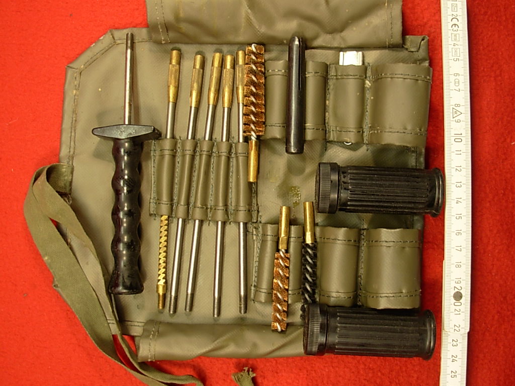 Sturmgewehr Putzzeug Reinigungsgerät – Bild 1