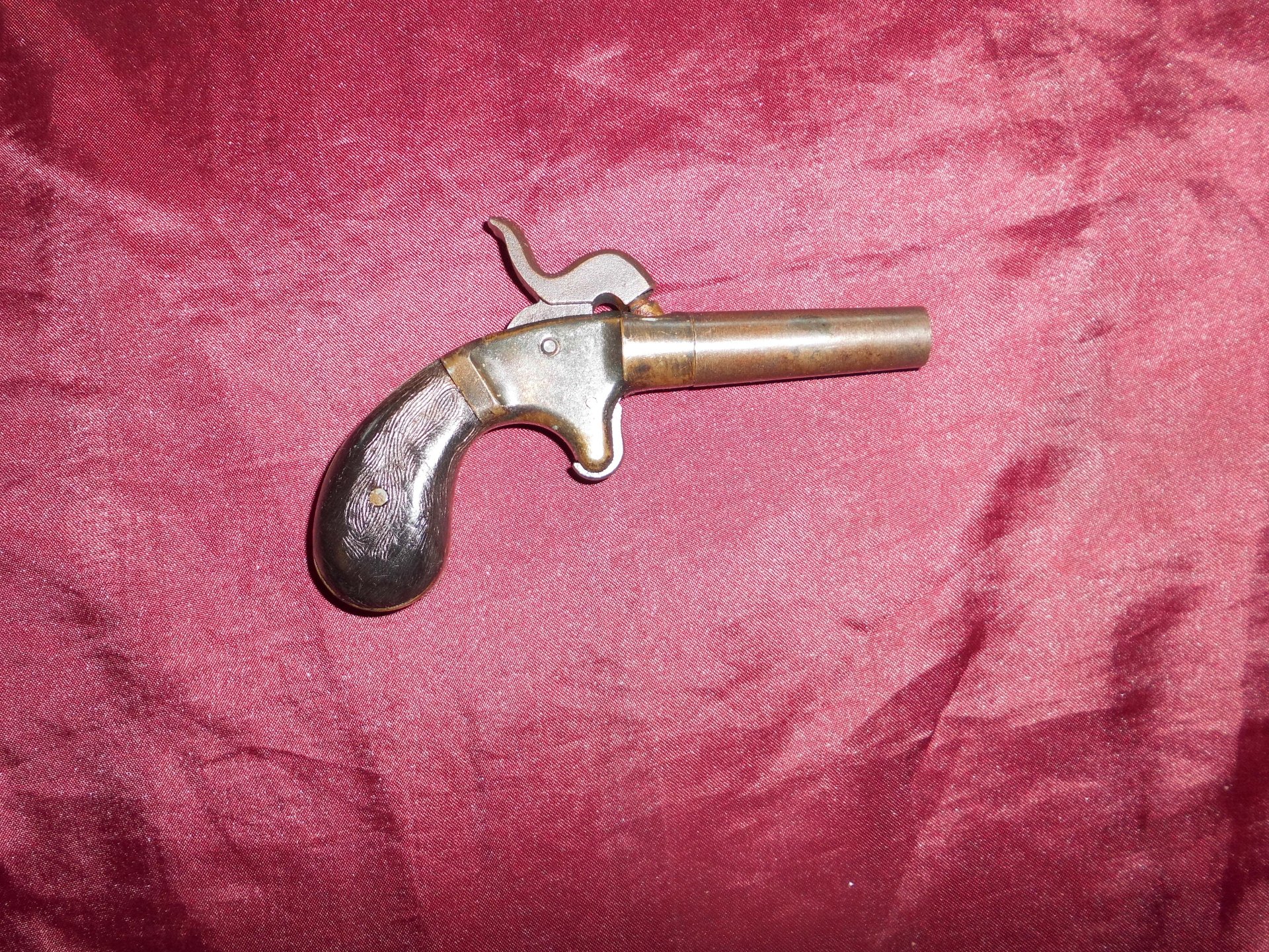 TOP 1A Perkussion Derringer massiv Cal.8mm – Bild 1