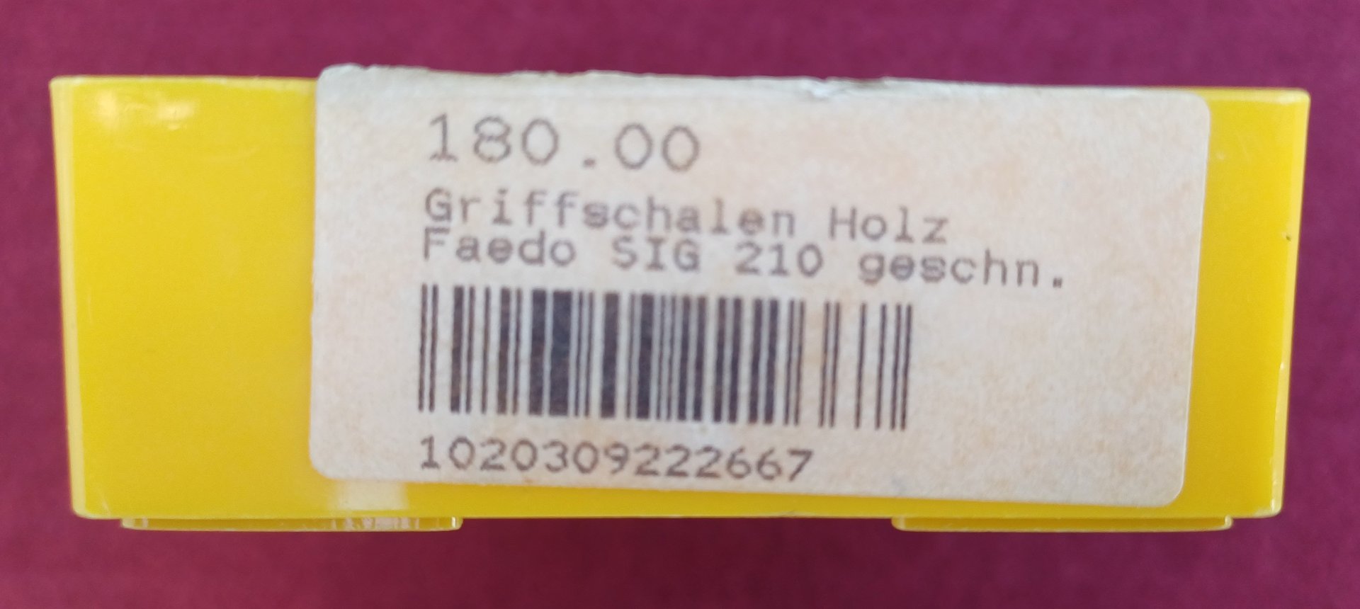 geschnitzte unbenutzte Griffschalen für SIG P 210 – Bild 3