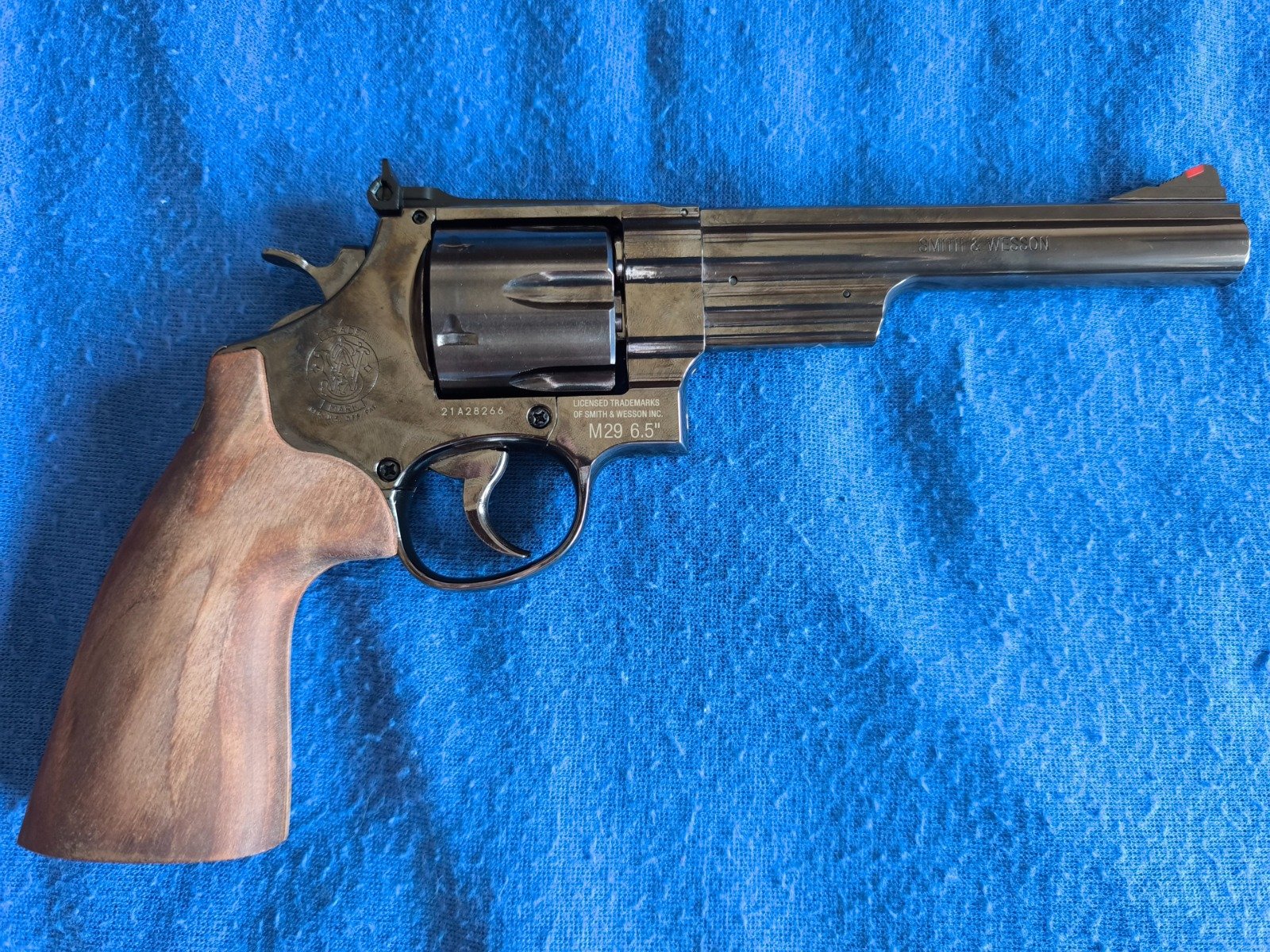 Smith & Wesson M29 6,5 Zoll Softair-Co2-Revolver Hochglanzbrüniert Kaliber 6 mm BB mit Echtholz – Bild 3