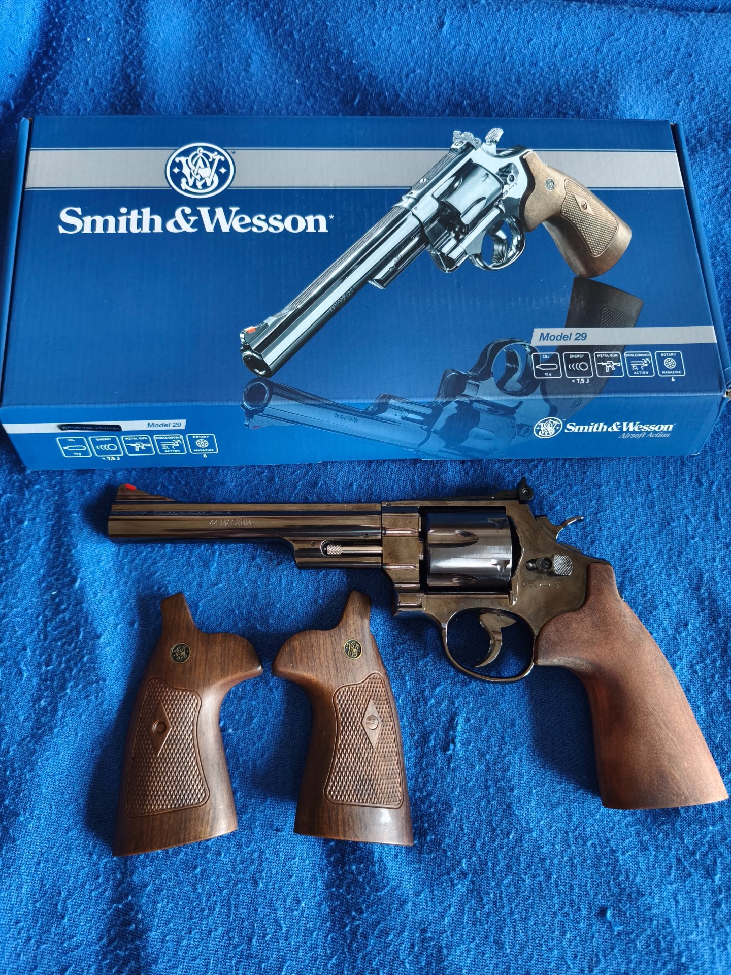 Smith & Wesson M29 6,5 Zoll Softair-Co2-Revolver Hochglanzbrüniert Kaliber 6 mm BB mit Echtholz – Bild 1