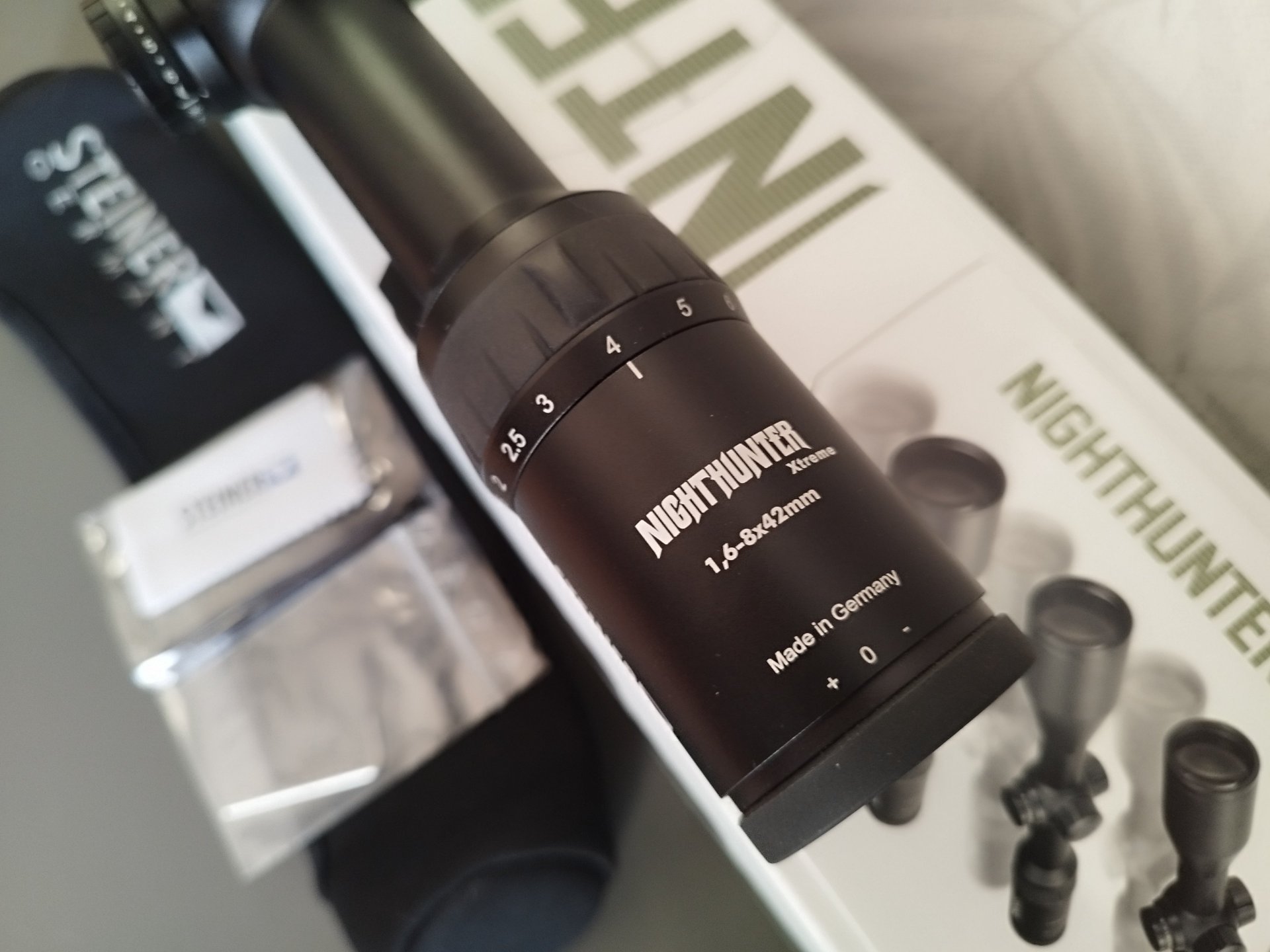 Steiner Nighthunter Xtreme 1,6-8x42 (Zeiss-Schiene) + Henneberger HMS Montage - Wie neu! – Bild 2