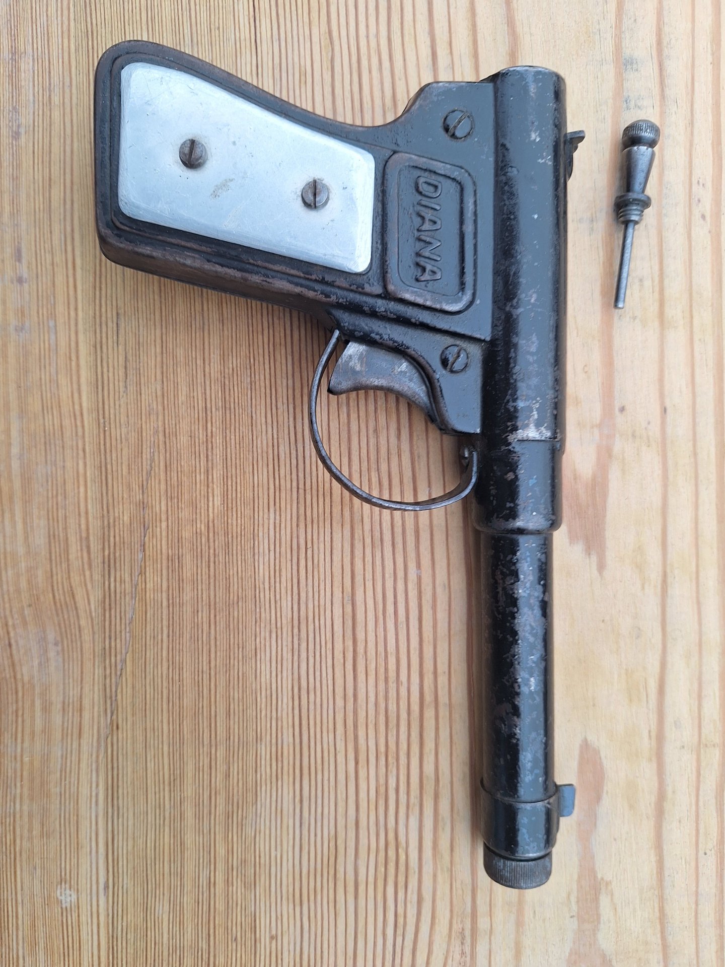 LUFTPISTOLE Diana Mod. 2, 1930 – Bild 2