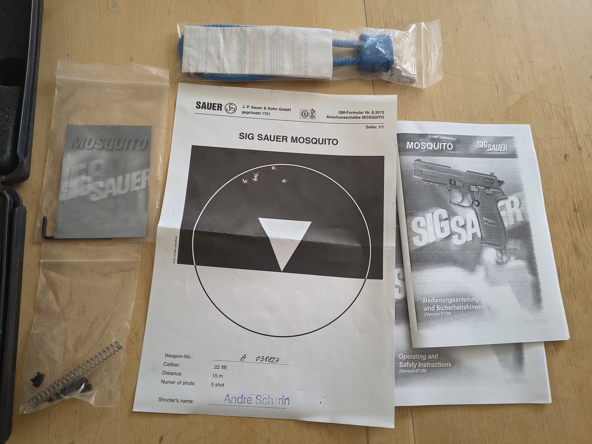 SigSauer Mosquito 22 lr. + 4 Magazine + Bridge + Reddot | Originalkoffer mit Schloss, Zubehör... – Bild 7