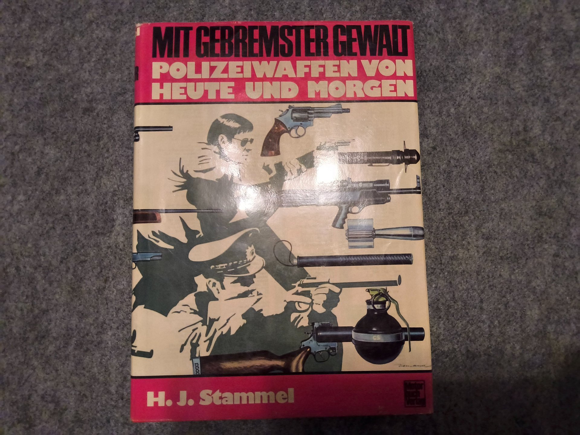 Buch "Polizeiwaffen von Heute und Morgen" – Bild 1