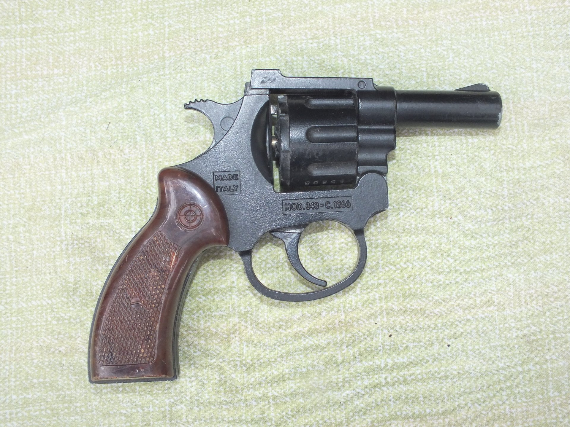 Schreckschussrevolver Umarex Modell 343-C.1866 E- Spender – Bild 2
