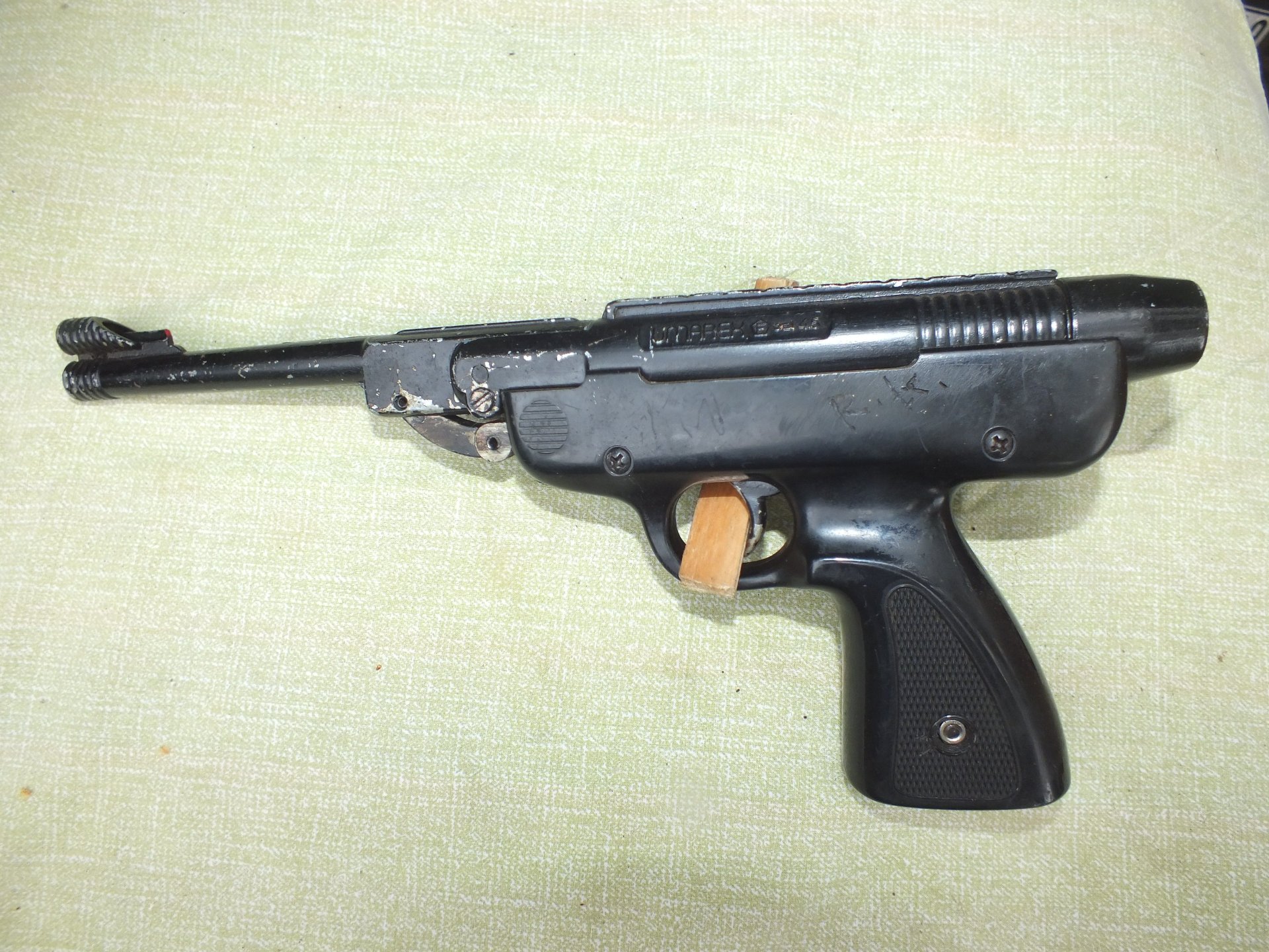 Verkaufe diese Luftpistole Umarex. Modell -FVM-. – Bild 1