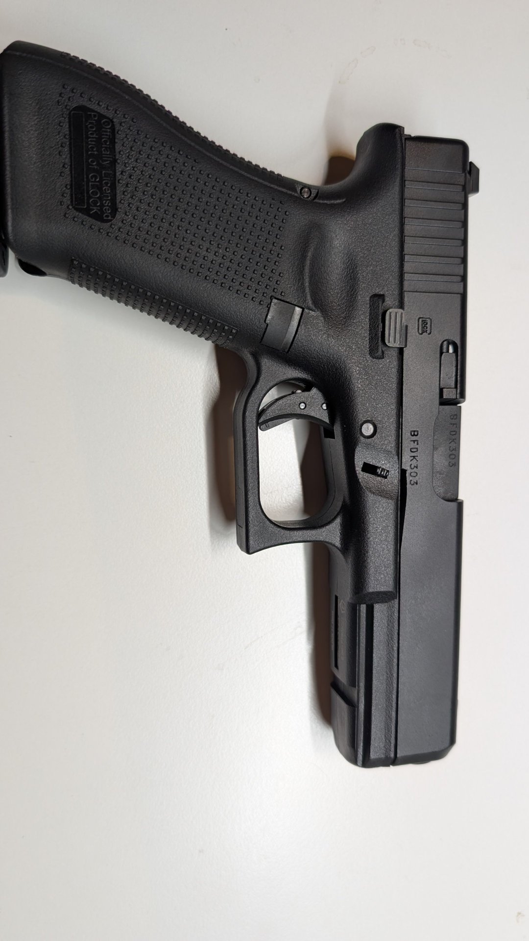 Glock 17 Gen5 GBB VFC 6mm Airsoft mit Blow Back – Bild 2