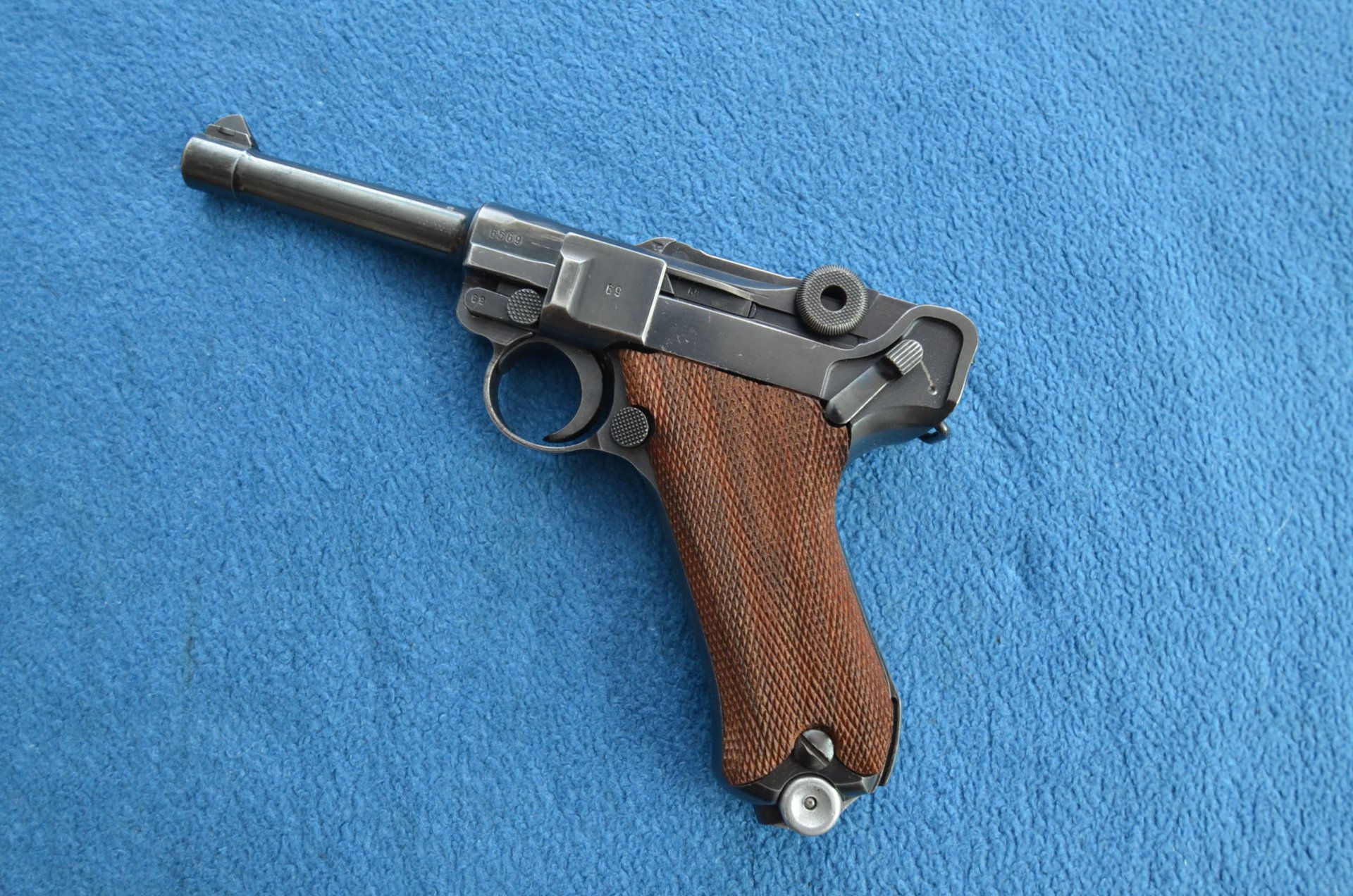 SCHÖNE PISTOLE 08 MAUSER 42 1940 WEHRMACHT 9x19 – Bild 1