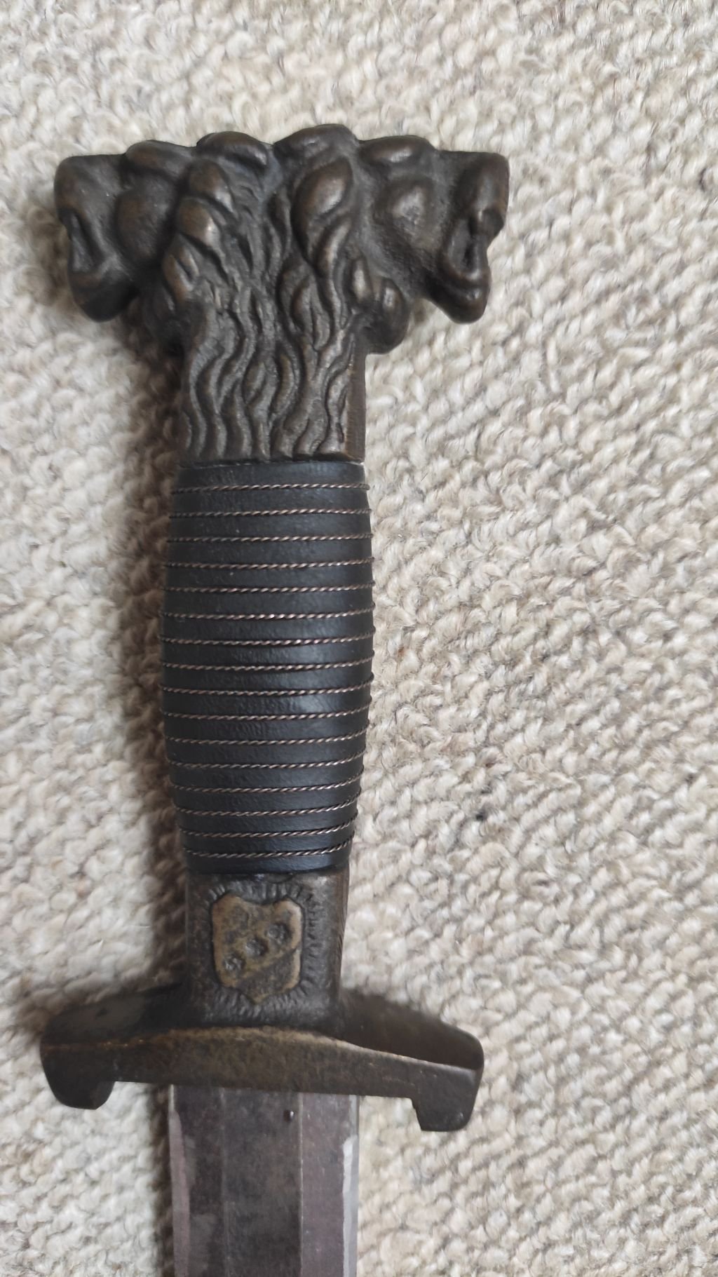 Dolch, Kurzwaffe, Blankwaffe – Bild 2