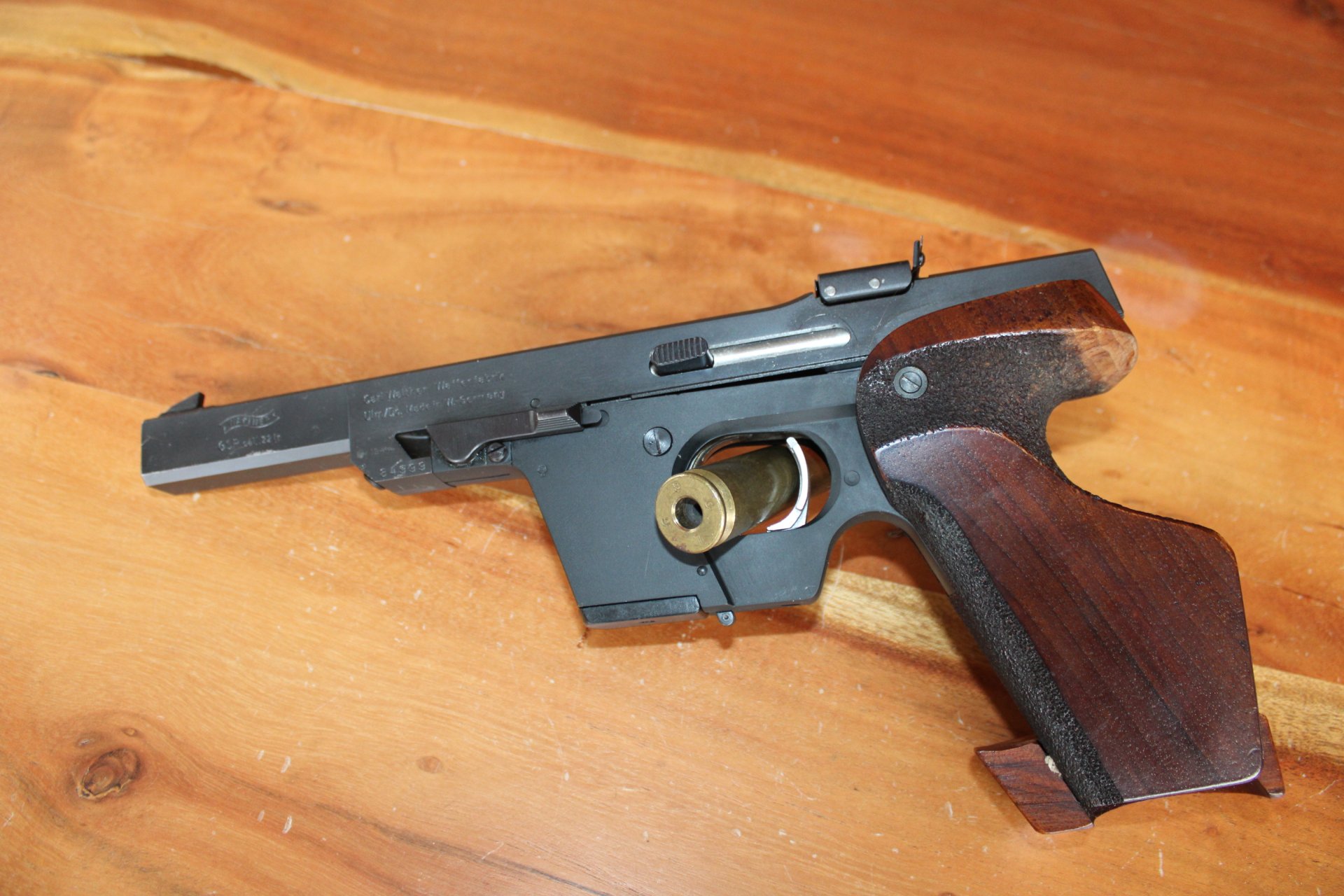 Gute gebrauchte Sportpistole Walther GSP im Kaliber .22lr – Bild 2