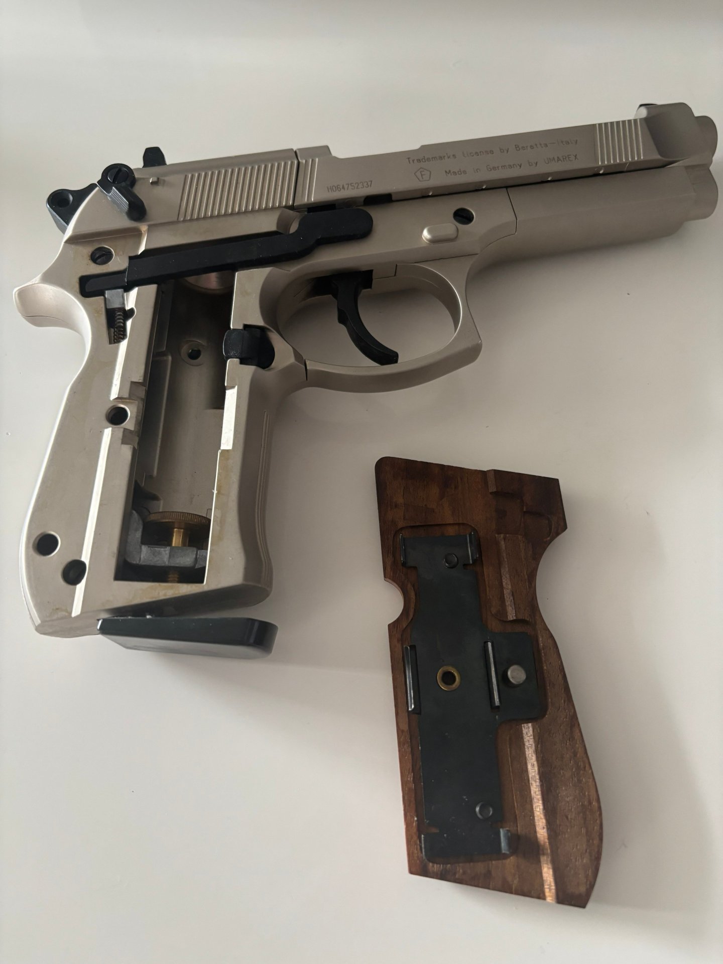Beretta M 92 FS Vernickelt 4,5 mm CO2 – Bild 4