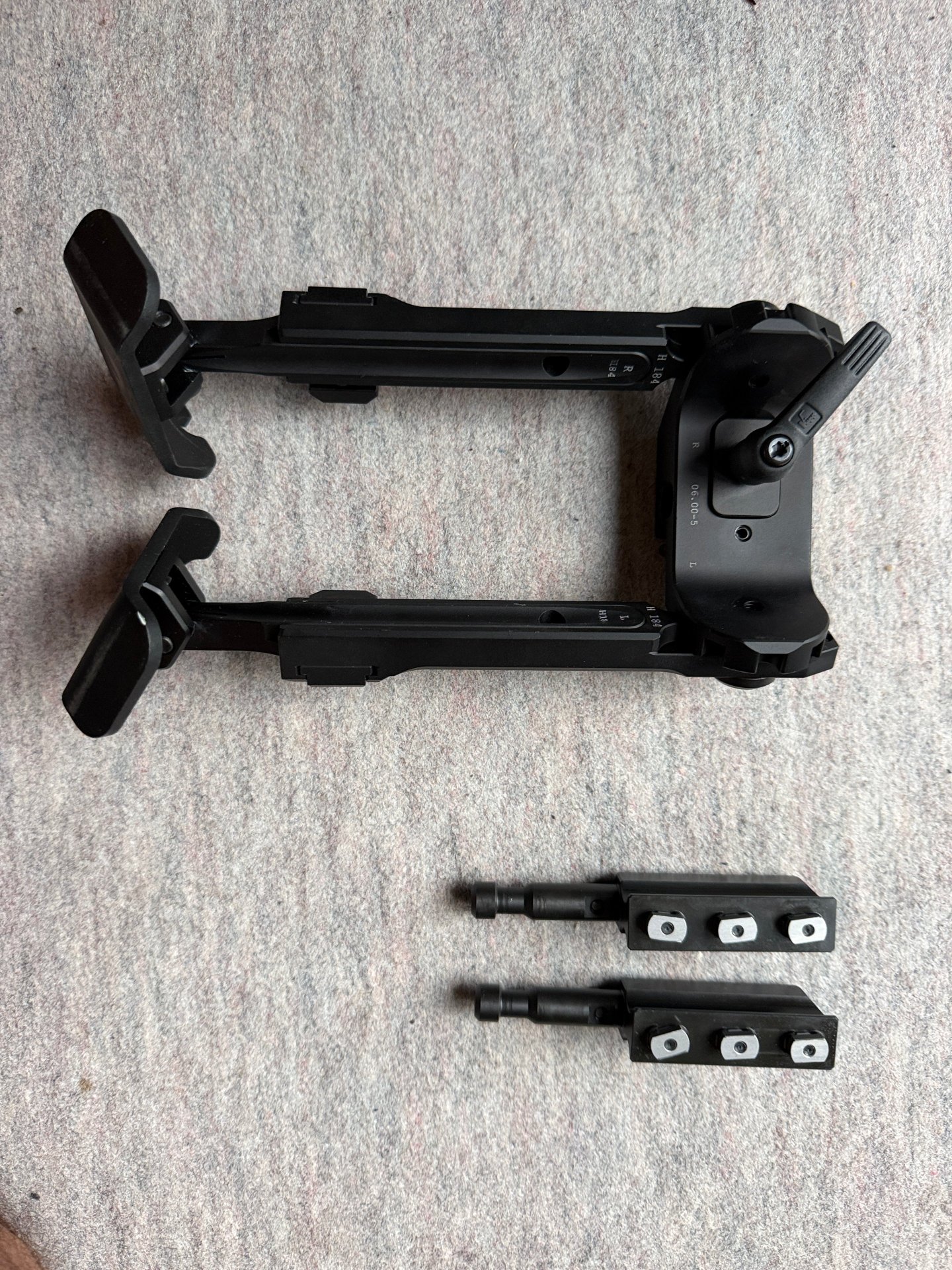 FORTMEIER Zweibein, 6 Uhr-Installation mit 5 Positionen und 2 Adapter für M-LOK – Bild 2