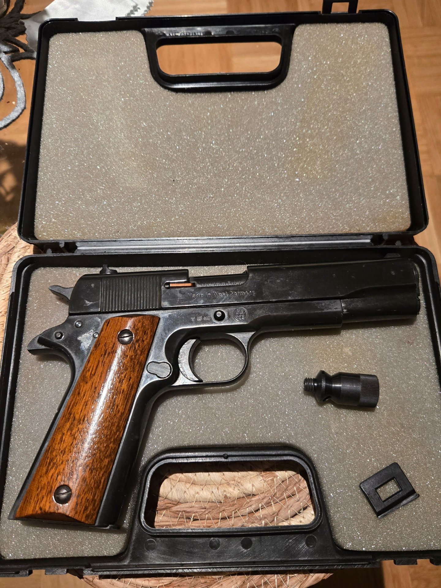 Reck Government 9mm P.A.K. PTB 523 – Bild 1