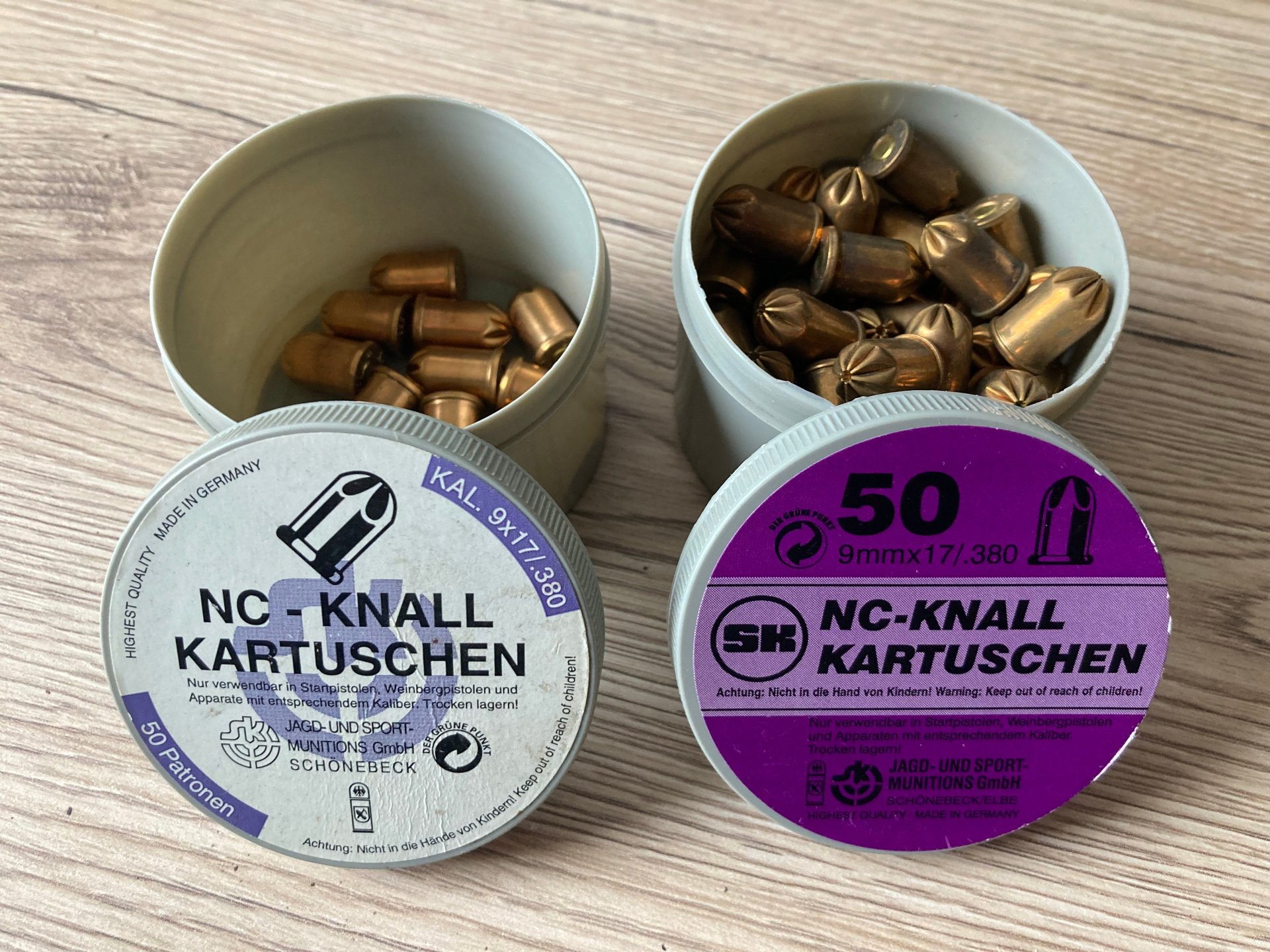 60 St. Alte SK Knallpatronen Cal. 9mm RK (380) – Bild 1