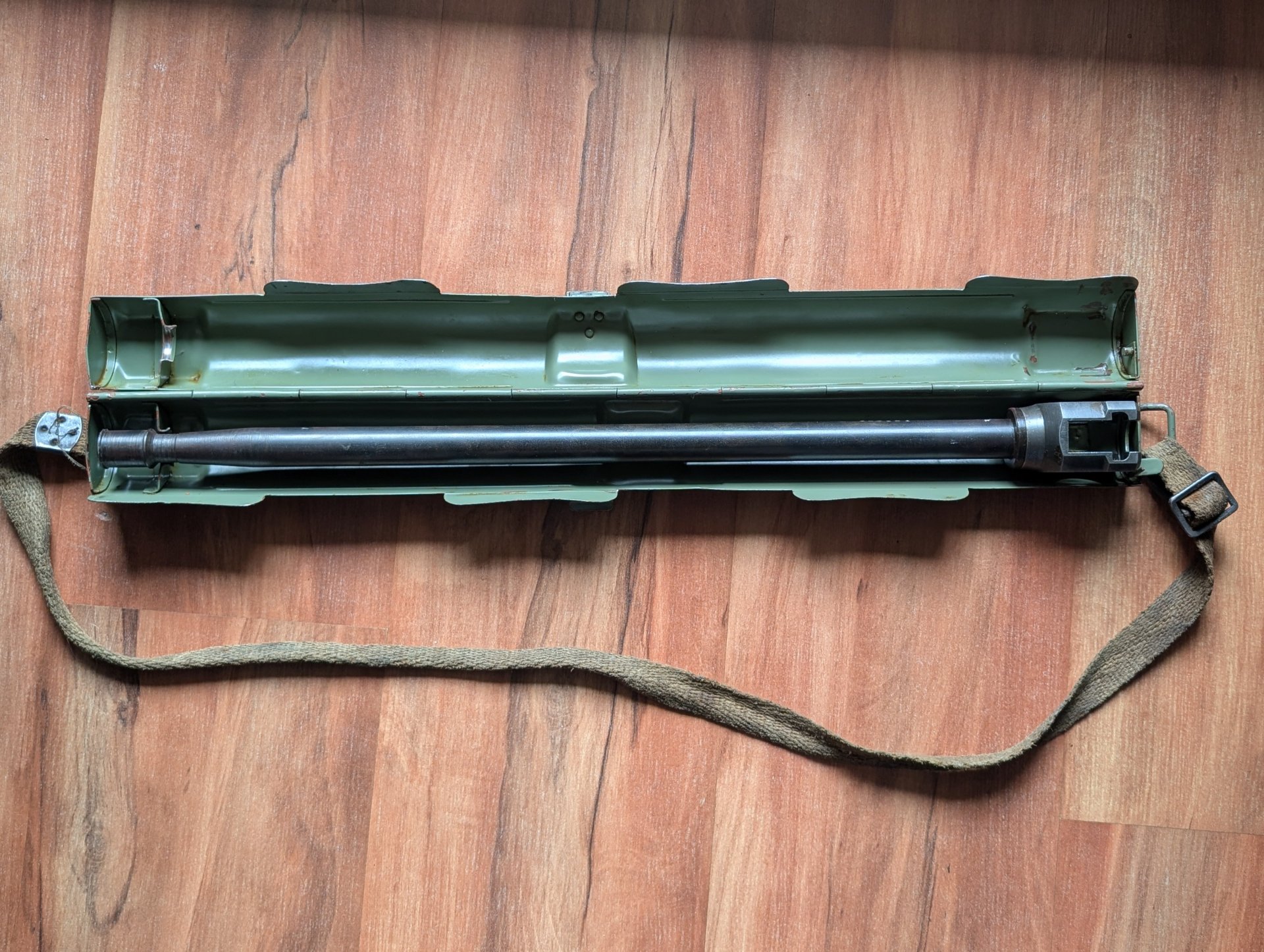 MG 42 Deko Dummy Lauf mit Transportbehälter – Bild 7