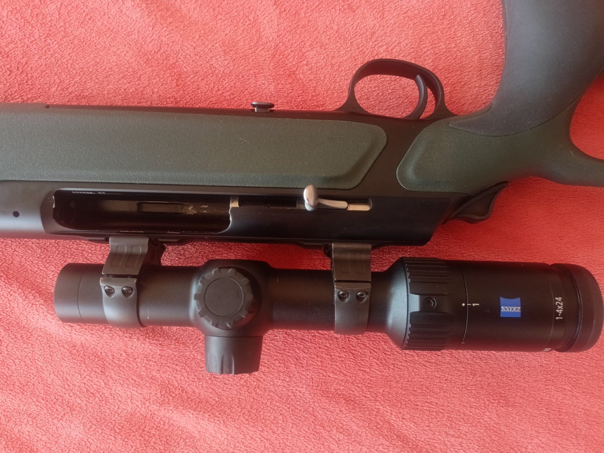 Sauer 303 Synchro XT Gen. I 8x57 JS, Zeiss Conquest 1-4x24 V4 – Bild 3