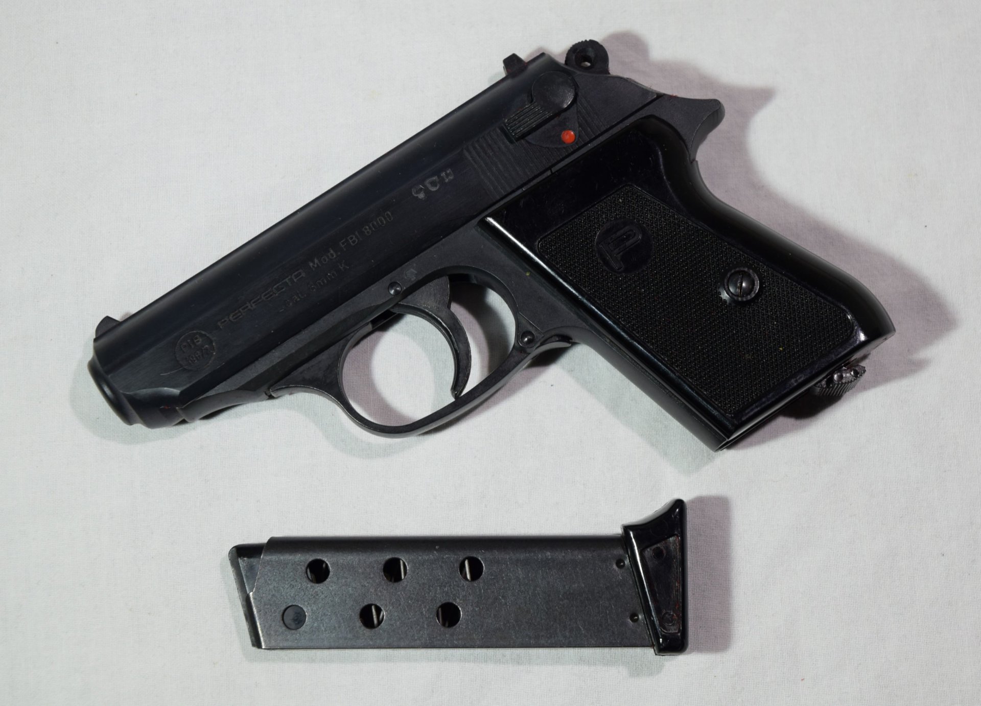 Perfecta Mod. FBI 8000 Cal. 8mm Knall PTB 196/2 – Bild 2