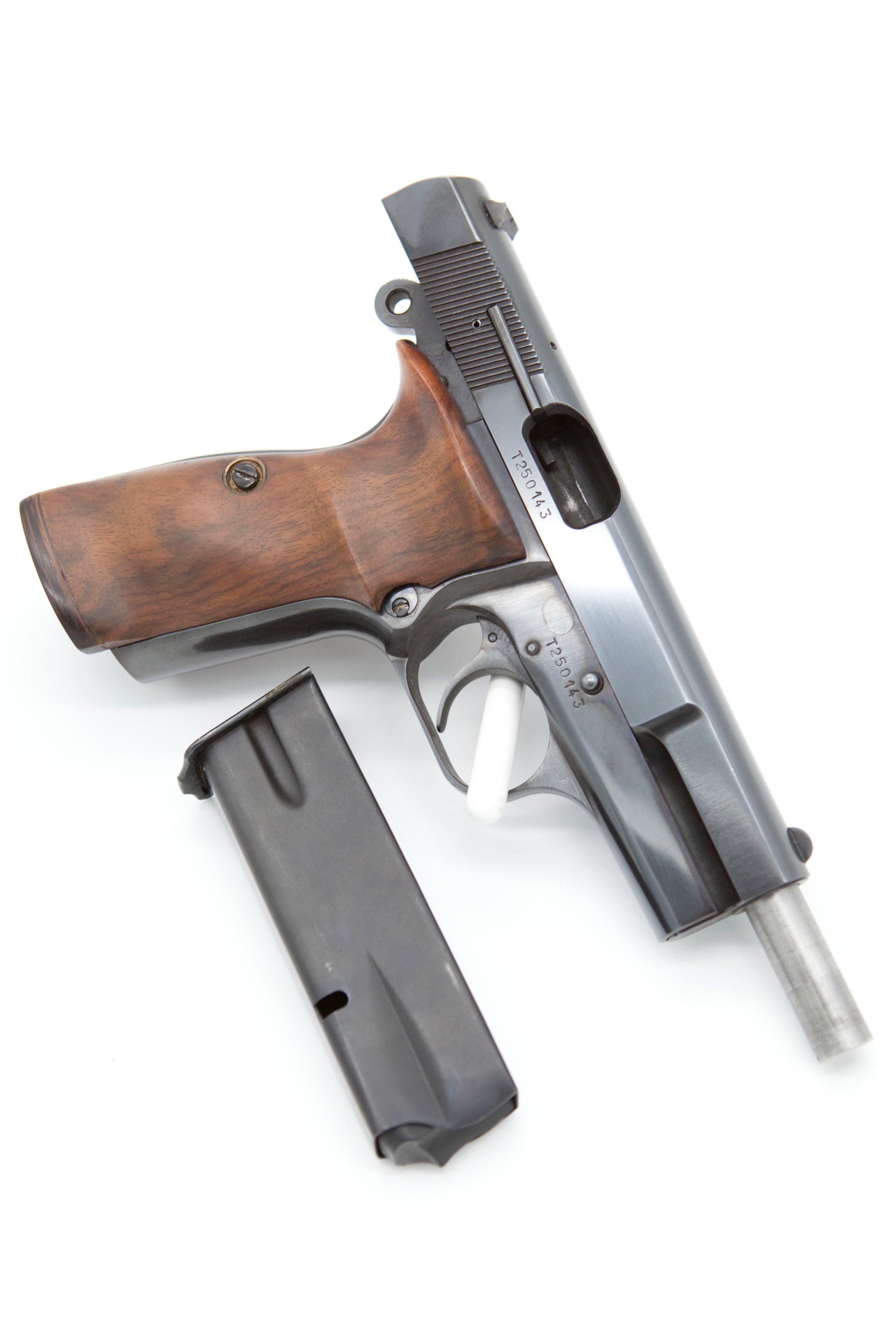 FN High Power, Kaliber 9 mm – Seriennummer T250143 – Bild 3