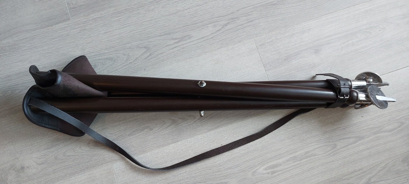 Sitzstuhl Dreibein – Bild 1