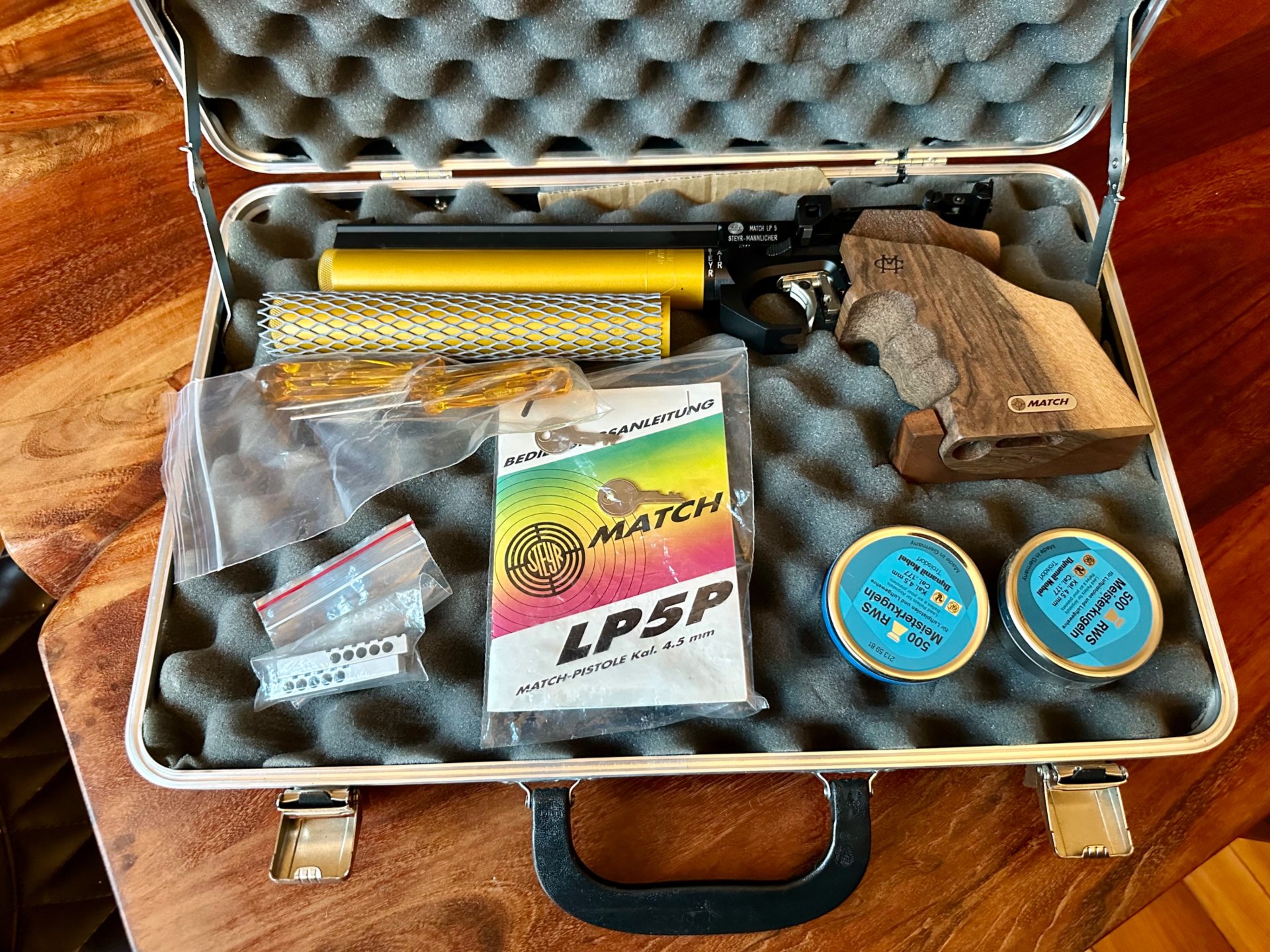 Steyr Luftpistole LP 05/ LP05 mehrschüssig – Bild 1