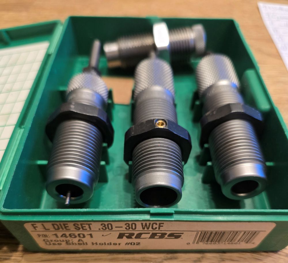 RCBS Matrizensatz .30-30; komplett mit Aufweiter und Lee Factory Crimp – Bild 1
