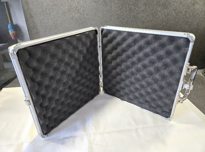 Aluminium Waffen Koffer Gebraucht – Bild 3