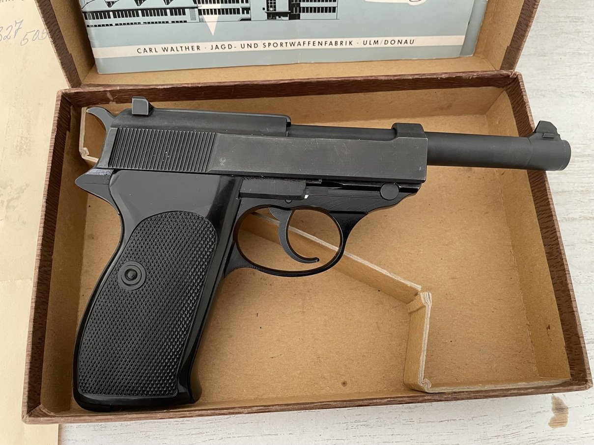 Walther P38 incl. 2 Magazin, neuwertiger Zustand – Bild 4