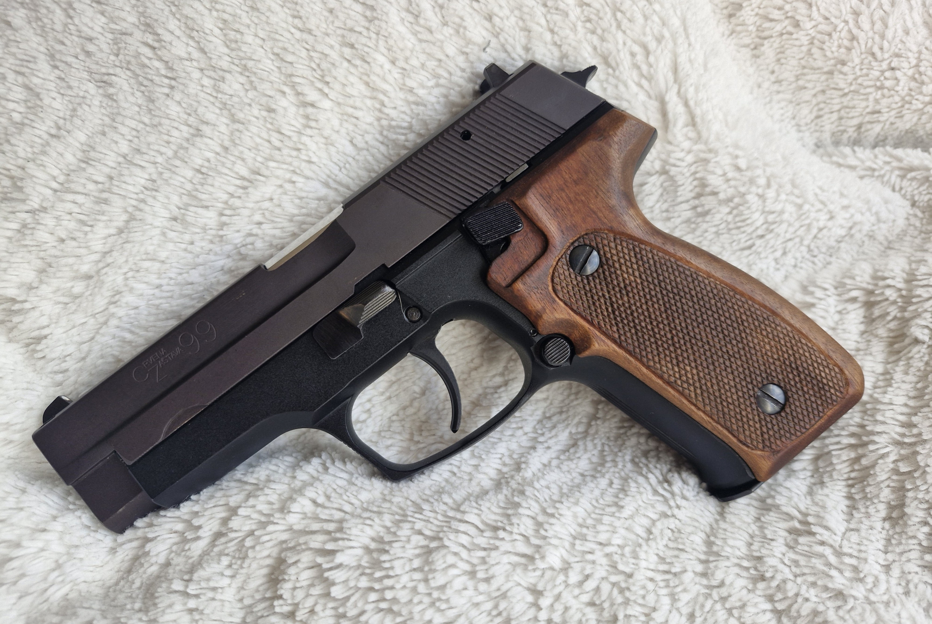 Zastava CZ 99 Kaliber 9mmPara wie SIG Sauer P226 – Bild 2