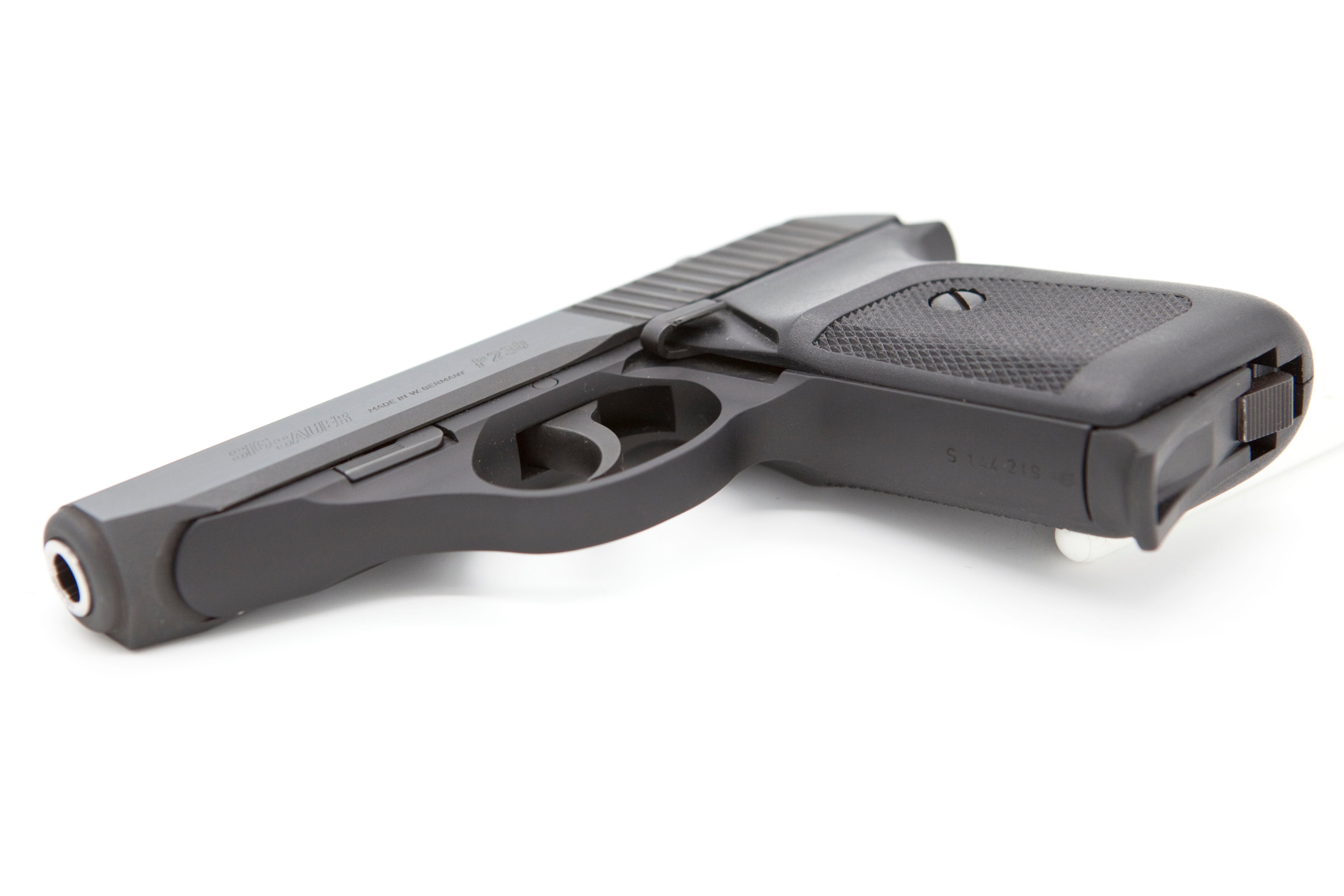 SIG Sauer P230, Kaliber 7,65 mm Browning – mit Originalverpackung und Unterlagen – Bild 4