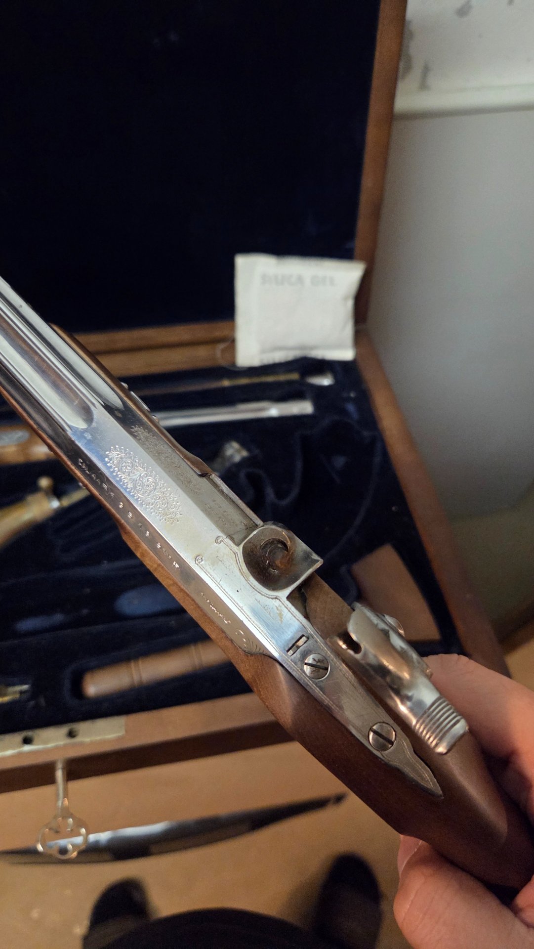 Duellpistolen-Kasten im Set – Kaliber .44 Perkussion (Spanien, Bj. 1981) inkl. reichhaltigem Zubehör – Bild 2