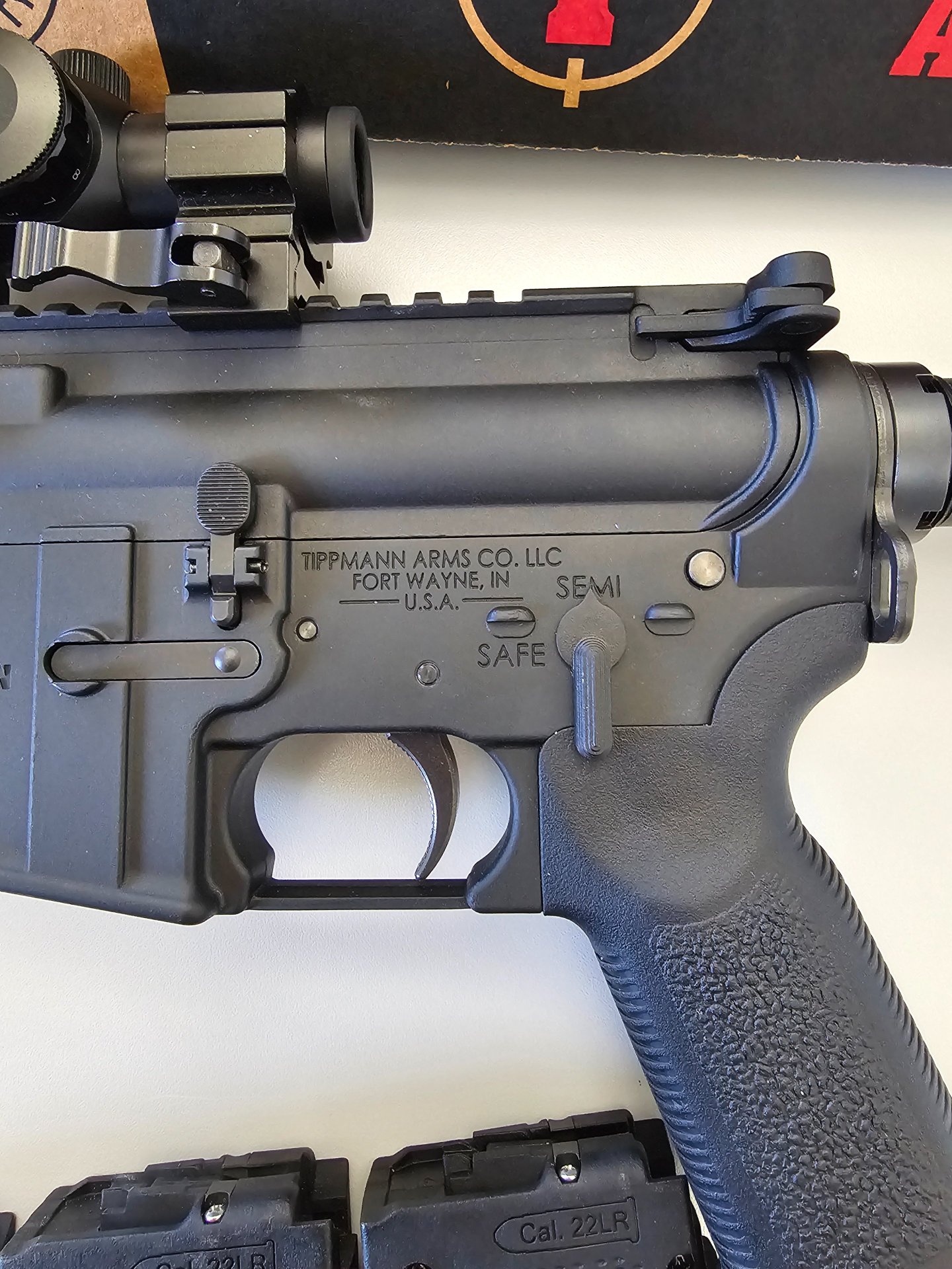 Tippmann Arms M4-22 Pro Pistol – .22 lfb – Walther Rotpunktvisier – 5 Magazine – sehr gepflegt – Bild 5