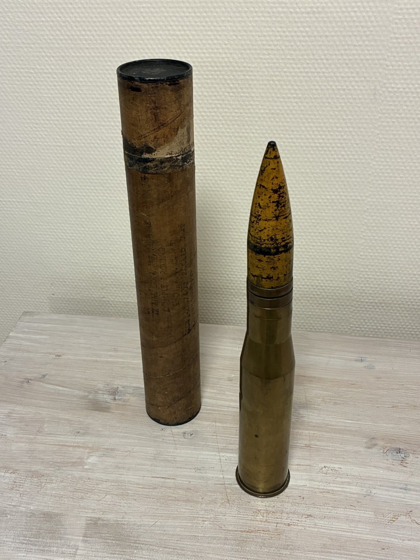37 mm US Granate 1942 mit gelber Lackierung 2. WK - inert – Bild 1